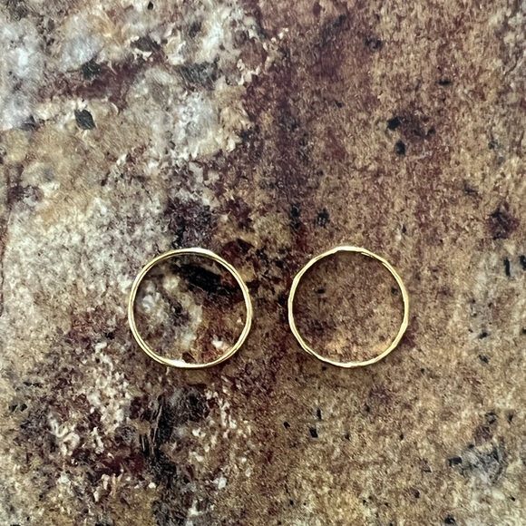 4 NEW Rings: Dainty Gold Bands, Rose Quartz, Blue Apatite Rings - Picture 3 of 10